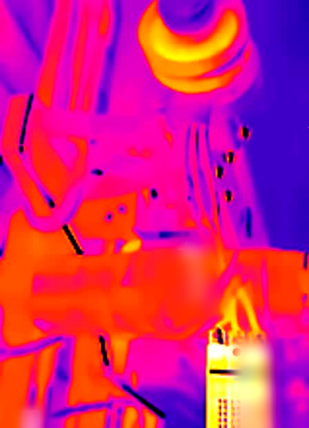 Thermal camera view of a motor and ESC under bench validation at EUnify
